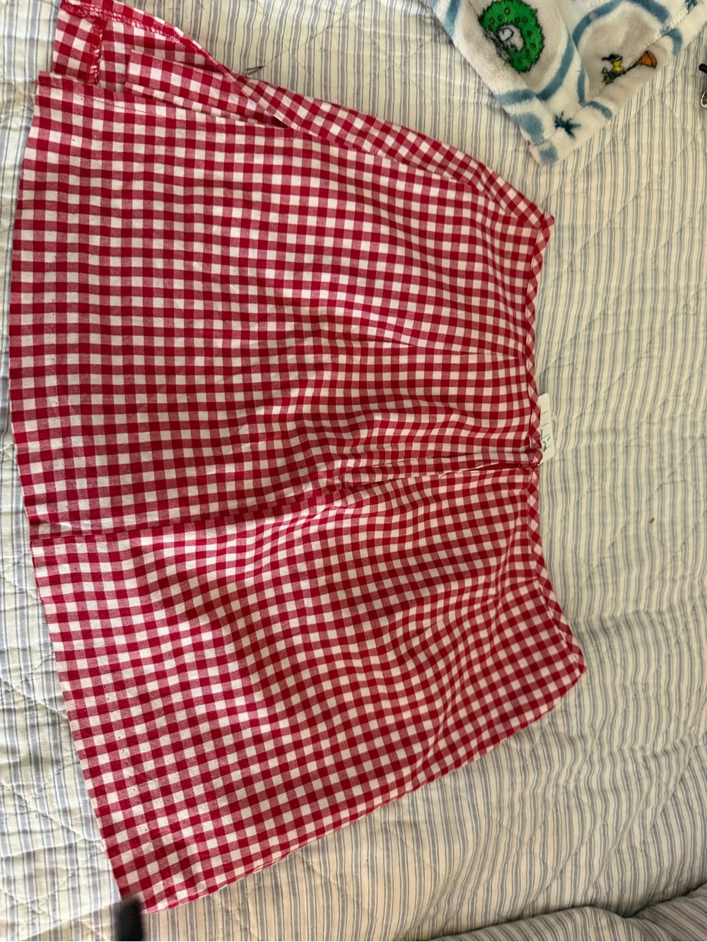 A. Byer Red Gingham Women's Skort - Classic Summer Style size 7 - Picture 5 of 6